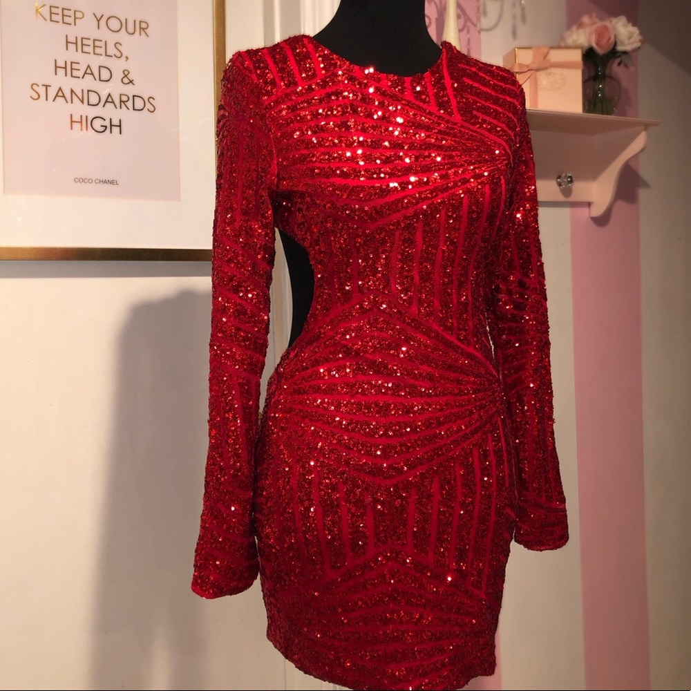 Backless Red Sequin Long Sleeve Party Dress